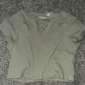Barely worn pacsun crop top
